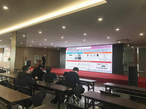 中柯大数据公司信研院团队来hth官网入口技术交流，开展人工智能、大数据培训